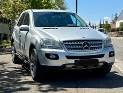 Silber Gebraucht 2006 Mercedes ML500 SUV | 13.850 € (Etwas zu teuer)