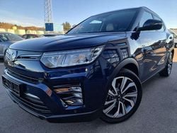 Blau Gebraucht 2020 Ssangyong (KGM) Tivoli Sapphire SUV | 16.900 €