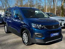 Blau Gebraucht 2021 Peugeot Rifter Allure Van / Kleinbus | 16.290 € (Guter Preis)