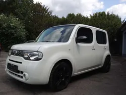 Weiß Gebraucht 2010 Nissan Cube Kombi | 3.799 €