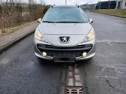 Grau Gebraucht 2007 Peugeot 207 Kombi | 700 € (Superpreis)
