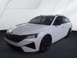 Moonweiß perleffekt Gebraucht 2025 Skoda Octavia RS Kombi | 38.830 € (Fairer Preis)