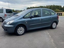 Grau Gebraucht 2005 Citroën Xsara Picasso Exclusive Van / Kleinbus | 1.500 € (Etwas zu teuer)