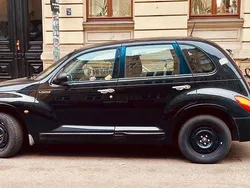 Schwarz Gebraucht 2004 Chrysler PT Cruiser Limousine | 500 €