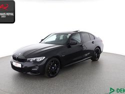 Schwarz (metallic) Gebraucht 2022 BMW 330e M Sport Limousine | 33.880 € (Guter Preis)