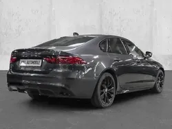 Carpathian grey (grau) Gebraucht 2023 Jaguar XF R-Dynamic Limousine | 34.695 € (Superpreis)
