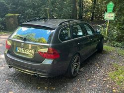 Grau Gebraucht 2007 BMW 335 Kombi | 10.999 € (Guter Preis)
