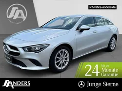 Iridiumsilber Gebraucht 2022 Mercedes CLA200 Kombi | 20.984 € (Superpreis)