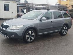 Grau Gebraucht 2012 Skoda Octavia Kombi | 7.500 € (Superpreis)