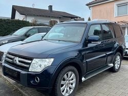 Blau Gebraucht 2010 Mitsubishi Pajero Instyle SUV | 11.600 € (Superpreis)