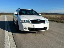 Weiß Gebraucht 2009 Skoda Octavia RS Kombi | 6.400 € (Fairer Preis)