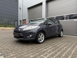 Grau Gebraucht 2012 Ford Fiesta Titanium Kleinwagen | 6.299 € (Fairer Preis)