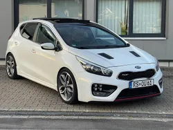 Weiß Gebraucht 2016 Kia Ceed GT-Track Limousine | 10.300 € (Guter Preis)