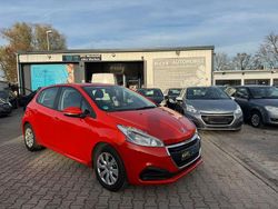Orange Gebraucht 2015 Peugeot 208 Active Kleinwagen | 3.990 € (Guter Preis)
