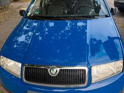 Blau Gebraucht 2003 Skoda Fabia Kleinwagen | 1.600 € (Fairer Preis)