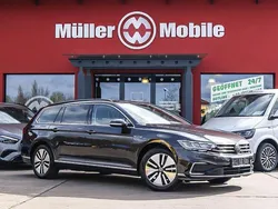 Mangangrau (metallic) Gebraucht 2022 VW Passat IQ Drive Kombi | 29.900 € (Fairer Preis)