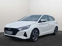 Weiß Gebraucht 2020 Hyundai i20 Intro Edition Kleinwagen | 14.950 € (Superpreis)