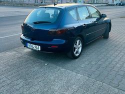 Blau Gebraucht 2004 Mazda 3 Kombi | 2.300 € (Fairer Preis)