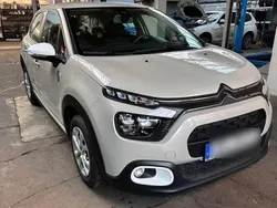 Beige Gebraucht 2024 Citroën C3 PureTech Kleinwagen | 13.200 € (Etwas zu teuer)