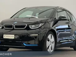Fluid black mit akzent blau Gebraucht 2022 BMW i3 Kleinwagen | 23.690 € (Fairer Preis)