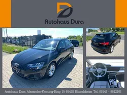 Brillantschwarz (brillantschwarz Gebraucht 2020 Audi A3 Comfort Limousine | 21.950 € (Etwas zu teuer)
