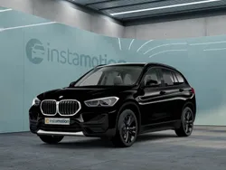 Schwarz Gebraucht 2021 BMW X1 SUV | 32.050 € (Teuer)