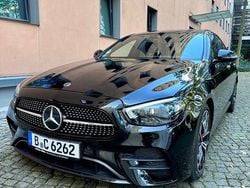Schwarz Gebraucht 2020 Mercedes E220 AMG Limousine | 41.900 €