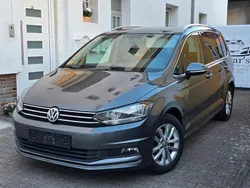 Grau Gebraucht 2018 VW Touran Highline Van / Kleinbus | 15.990 € (Superpreis)