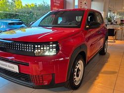 Rot Gebraucht 2025 Fiat Grande Panda Red Kleinwagen | 23.990 € (Guter Preis)