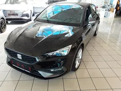 Schwarz Gebraucht 2023 Seat Leon FR Limousine | 22.990 € (Fairer Preis)
