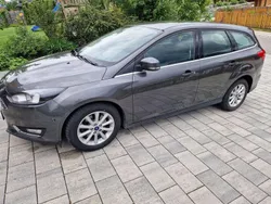 Grau Gebraucht 2016 Ford Focus Titanium Kombi | 8.150 € (Guter Preis)