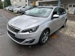 Grau Gebraucht 2016 Peugeot 308 Allure Kombi | 7.990 € (Fairer Preis)