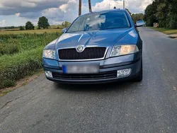 Grau Gebraucht 2006 Skoda Octavia Limousine | 3.500 € (Fairer Preis)