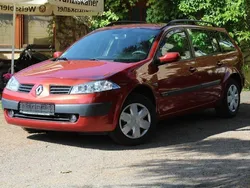 Rot Gebraucht 2005 Renault Mégane II Avantage Limousine | 2.399 € (Etwas zu teuer)