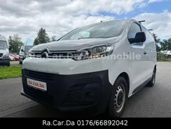 Weiß Gebraucht 2016 Citroën Jumpy Profi Van / Kleinbus | 6.600 € (Guter Preis)