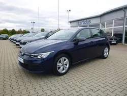 Atlantic blue metallic Gebraucht 2021 VW Golf VIII Life Limousine | 19.900 € (Etwas zu teuer)