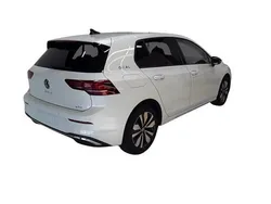 Oryxweiß perlmutteffekt Gebraucht 2024 VW Golf VIII Goal Limousine | 28.480 € (Superpreis)