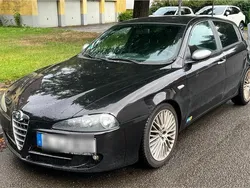 Schwarz Gebraucht 2009 Alfa Romeo 146 Limousine | 800 €