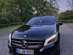 Schwarz Gebraucht 2014 Mercedes A180 Kleinwagen | 14.200 € (Fairer Preis)