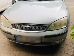 Grau Gebraucht 2006 Ford Mondeo Kombi | 2.500 €