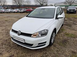 Weiß Gebraucht 2015 VW Golf VII Kombi | 7.499 € (Fairer Preis)
