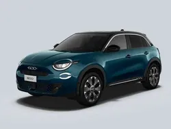 Schwarz Neu 2024 Fiat 600 La Prima SUV | 32.940 € (Etwas zu teuer)
