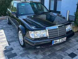 Schwarz Gebraucht 1992 Mercedes E500 Limousine | 43.900 €