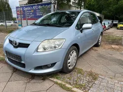 Grau Gebraucht 2008 Toyota Auris Limousine | 3.650 €