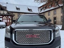 Schwarz Gebraucht 2015 GMC Yukon SUV | 38.850 €