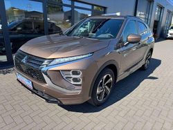 Braun Gebraucht 2022 Mitsubishi Eclipse Cross Plus SUV | 25.950 € (Fairer Preis)