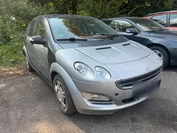 Grau Gebraucht 2004 Smart ForTwo Coupé Kleinwagen | 1.100 €