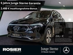 Schwarz / kosmosschwarz Gebraucht 2022 Mercedes EQA250 SUV | 29.350 € (Superpreis)