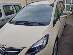 Beige Gebraucht 2017 Opel Zafira Active Van / Kleinbus | 7.500 € (Fairer Preis)