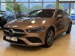 Rosegold metalliclack Gebraucht 2023 Mercedes CLA250e AMG line Limousine | 26.500 € (Fairer Preis)